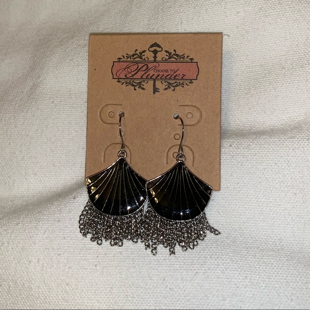 New Plunder earrings